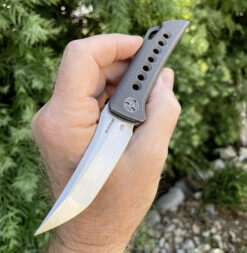 David Santiago & WingMan EDC YUREI With KICK STOP